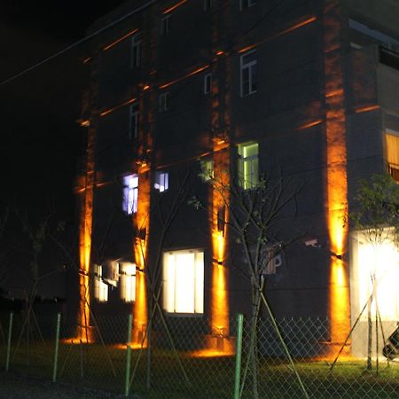 Minsuku B&B Taitung Екстериор снимка